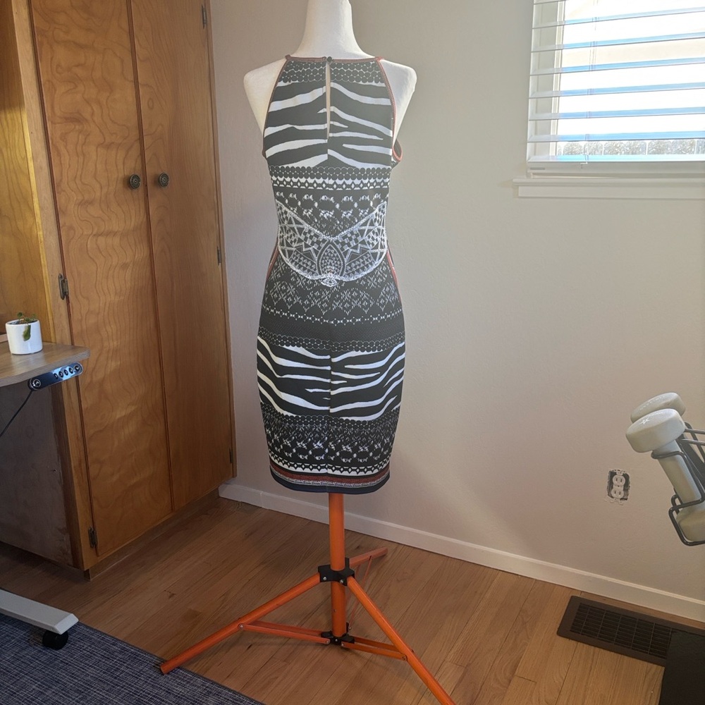 Hale Bob Spaghetti Strap Halter scuba dress size L - Picture 9 of 14